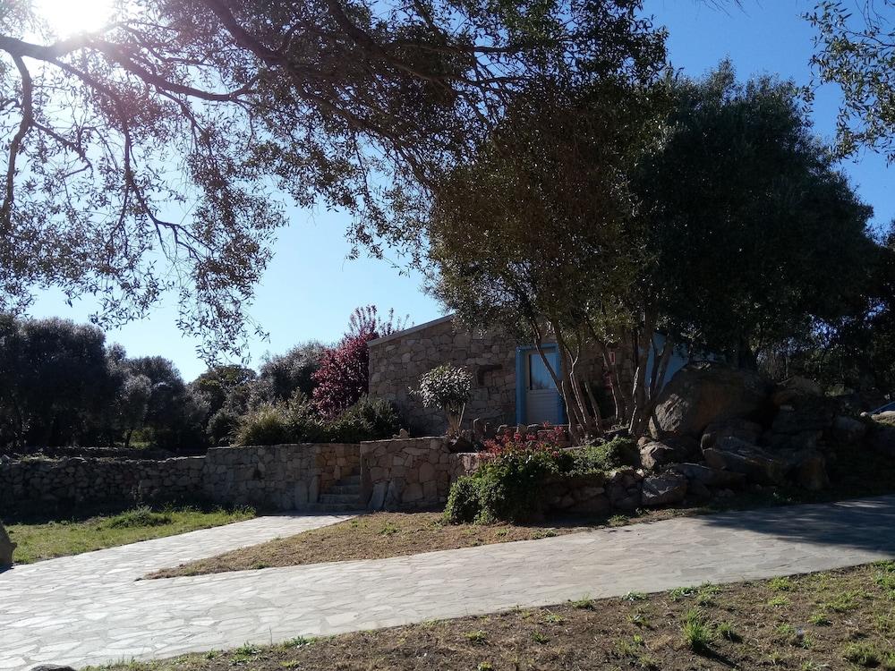 בית הארחה סנט אנטוניו די גאלורו 	Liscia Country Relais מראה חיצוני תמונה