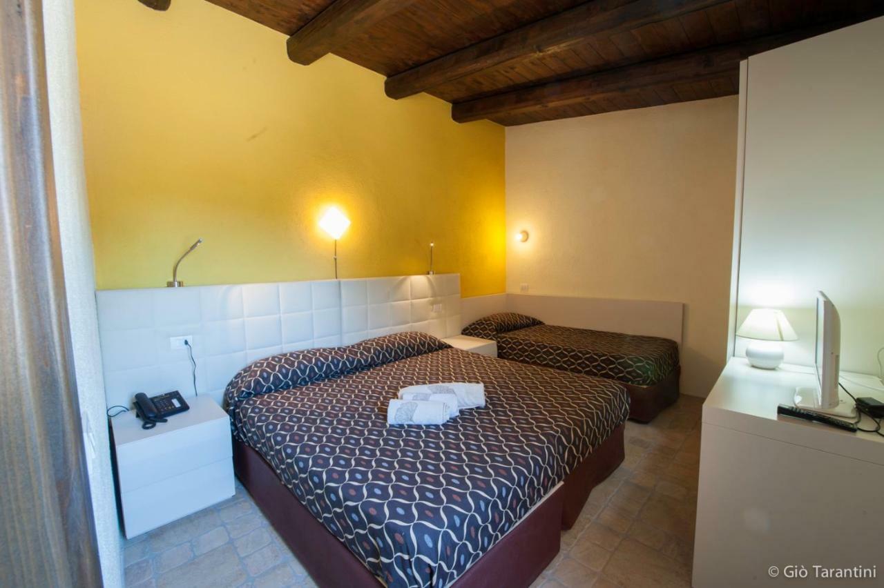 בית הארחה סנט אנטוניו די גאלורו 	Liscia Country Relais מראה חיצוני תמונה